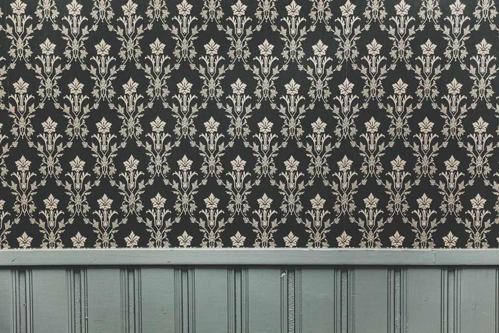 Black and green vintage style wallpaper